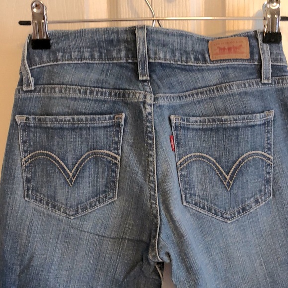 EUC Levi’s Skinny Leg - Low Rise - Women’s/ Junior Size 3 Denim Jeans - Picture 5 of 6